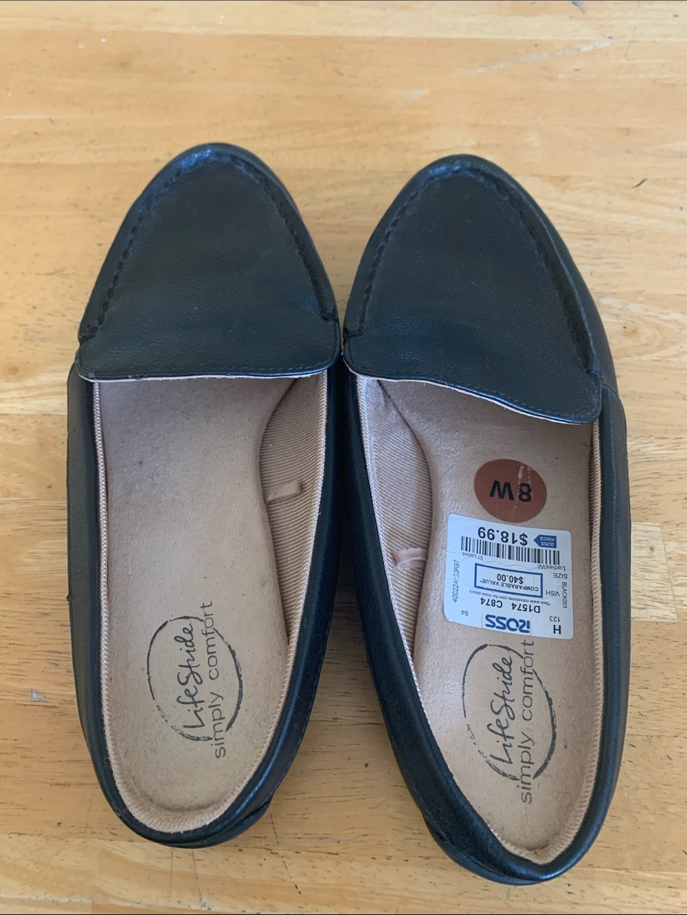 Life Stride Black Women’s Slip-On Loafers — Classic Moccasin Style 8W - Picture 4 of 6